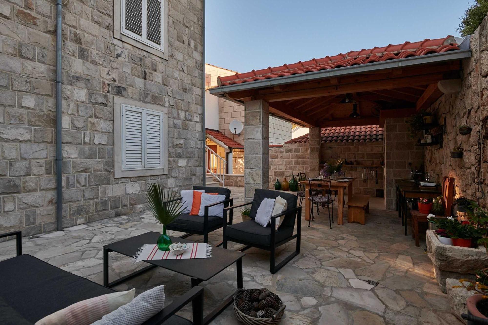 Micika Guest house